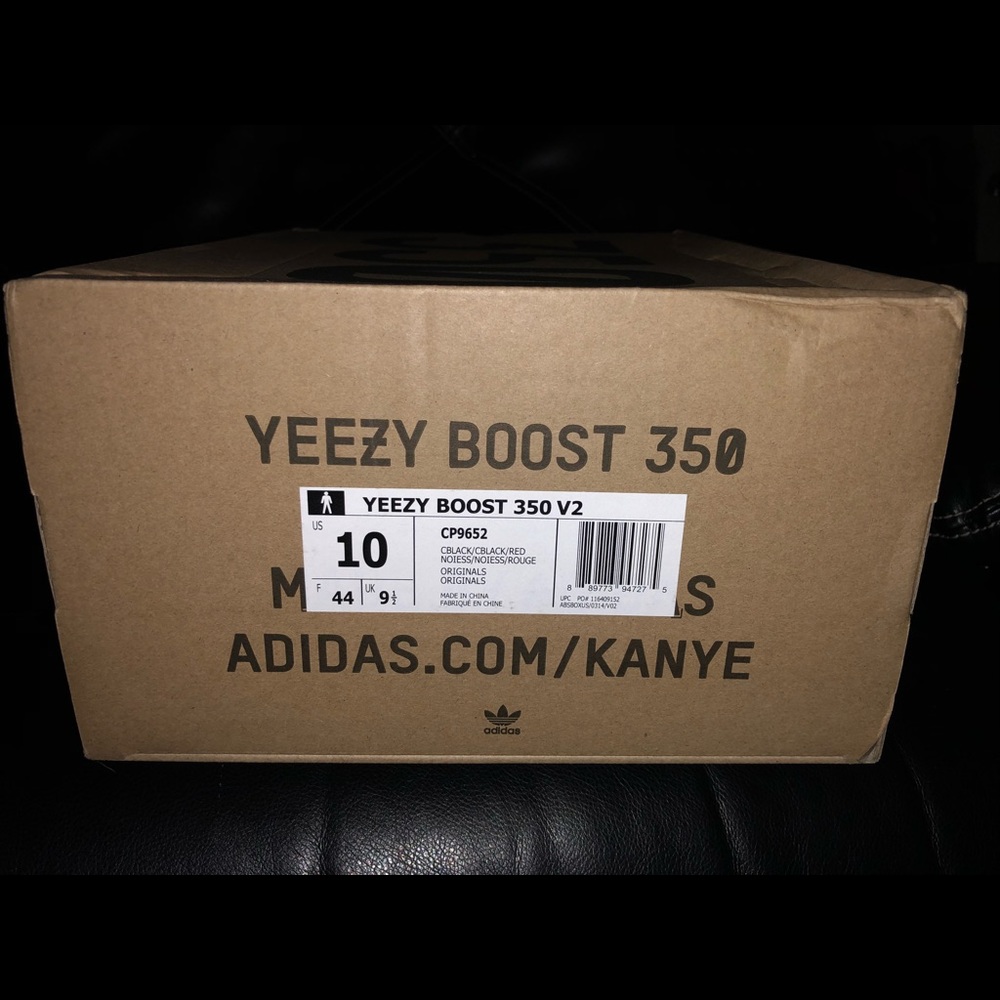 Yeezy Boost 350V2 Black/Red 100% AUTHENTIC - Picture 4 of 8